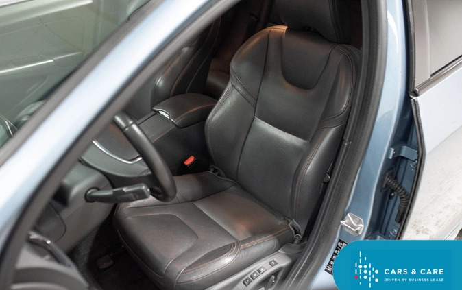 Volvo V60 cena 69900 przebieg: 179270, rok produkcji 2018 z Krzepice małe 211